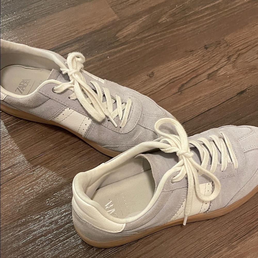 Zara Light Gray and White Casual Sneakers